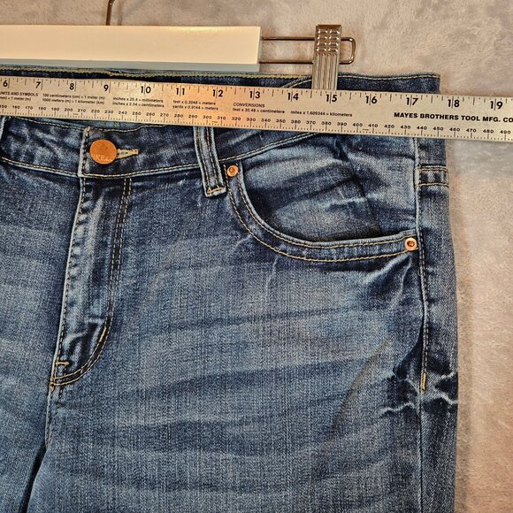 BKE Payton Universal Fit Mid-Rise Bootcut Jeans Womens 33x33.5 Medium Wash - Picture 3 of 16